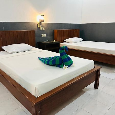 Creative Bungalow Beach Front Gili Trawangan Eksteriør billede