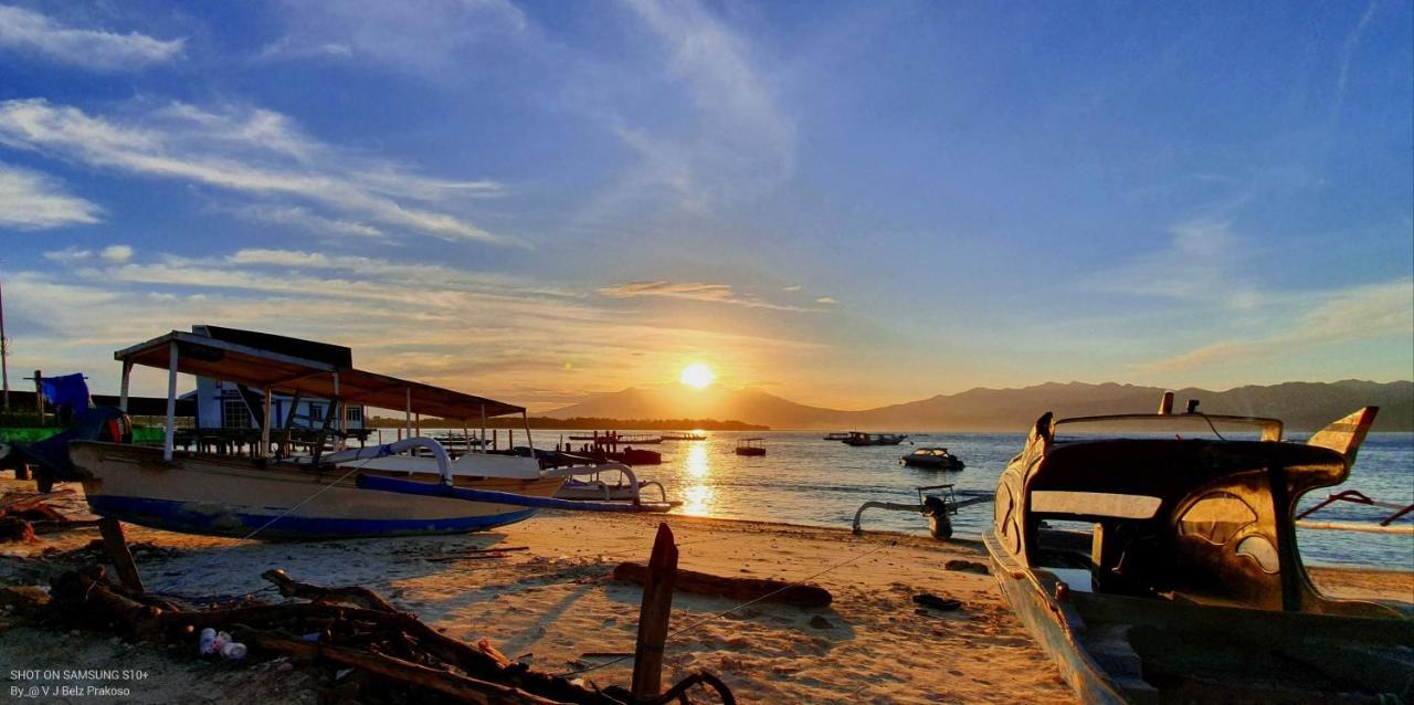 Creative Bungalow Beach Front Gili Trawangan Eksteriør billede