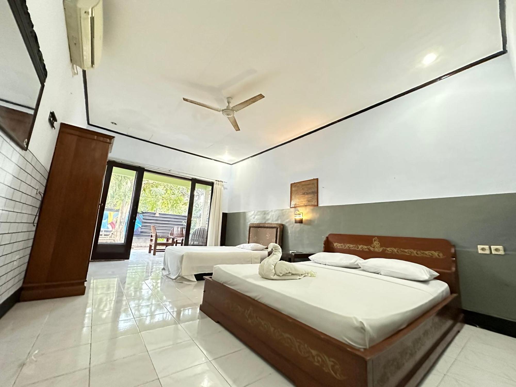 Creative Bungalow Beach Front Gili Trawangan Eksteriør billede